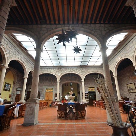 Howard Johnson By Wyndham Morelia Calle Real Kültér fotó
