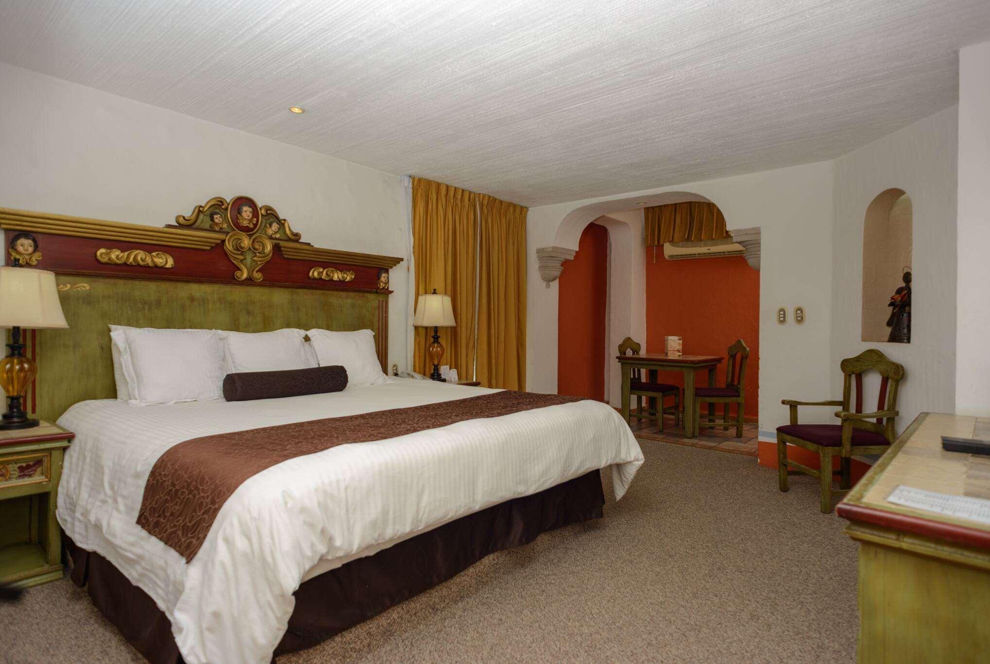 Howard Johnson By Wyndham Morelia Calle Real Kültér fotó